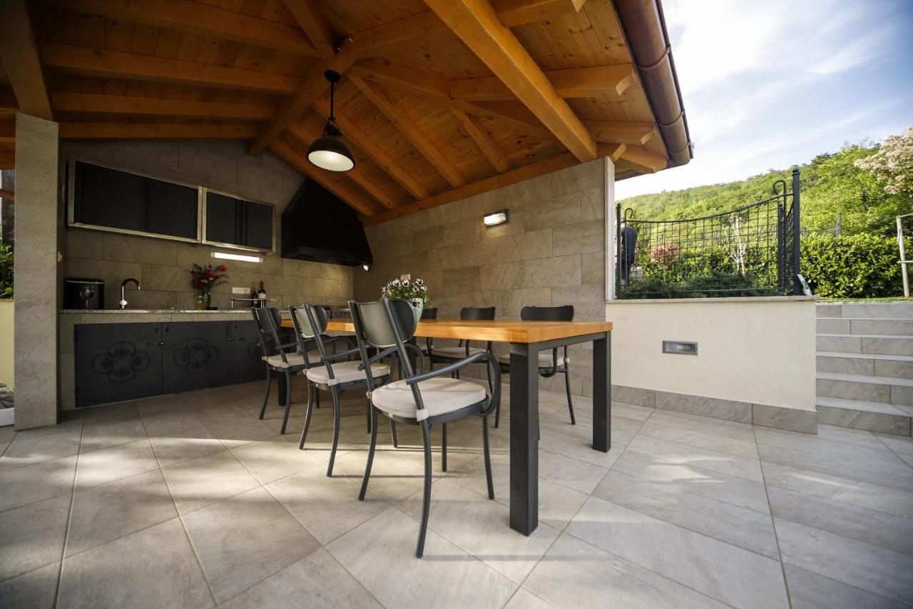 Casa Tilia Villa Sapjane Eksteriør bilde